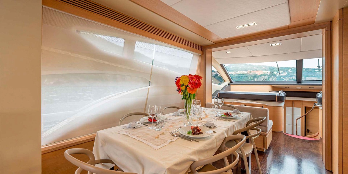 Аренда яхты Azimut 78 FOREVER ROSANNA на Лазурном берегу, Франция